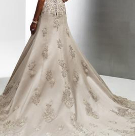 Maggie Sottero Vogue Royale - Picture 2 of 4